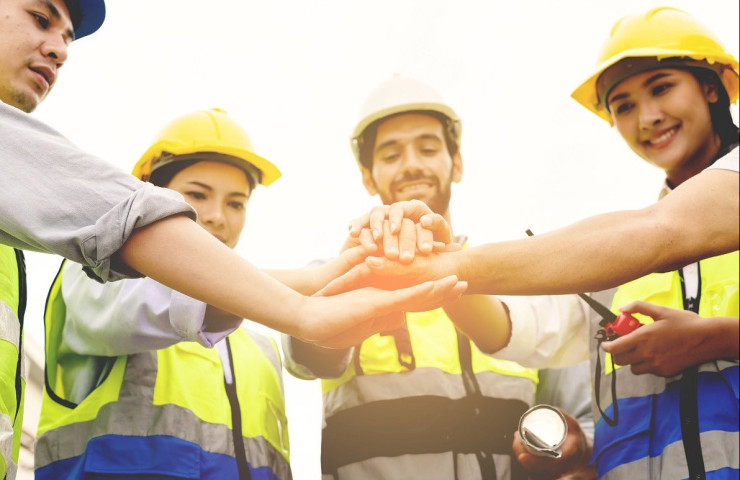 L&rsquo;industrie de la construction se concerte et se mobilise afin d&rsquo;am&eacute;liorer le climat de travail.