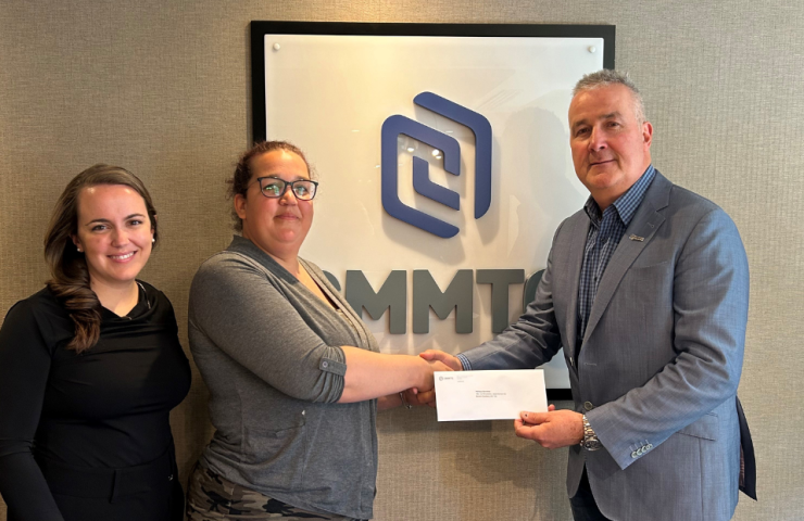 Mélissa Gonthier reçoit la bourse Jocelyne-Meunier-Desjardins